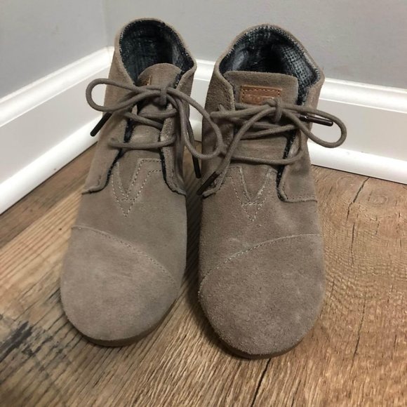 TOMS | 7.5 Women’s Taupe Kala Wedge Booties - Picture 4 of 5